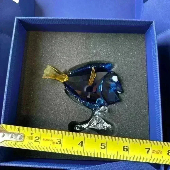 NWT - Swarovski Crystal Disney - Dory from Nemo Glass Figure - Picture 7 of 10